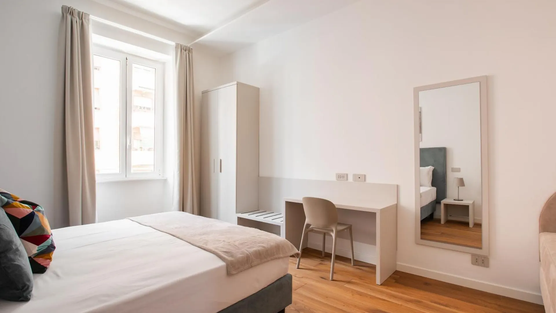 Elegant Haven Re Di Roma By Hostand Apartamento Itália