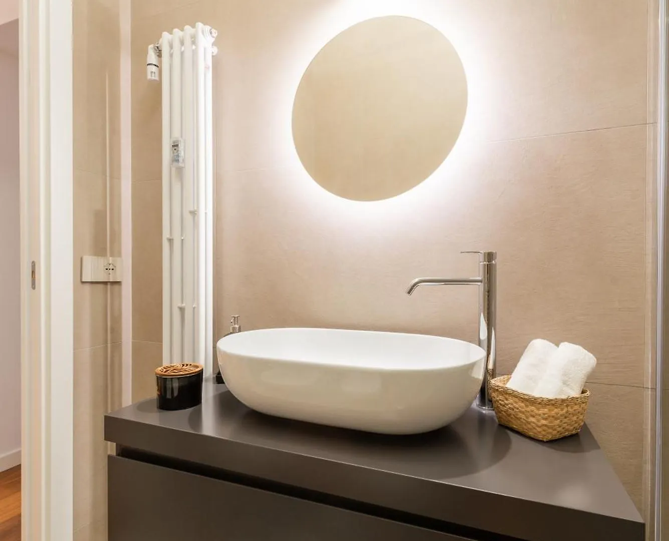 Elegant Haven Re Di Roma By Hostand Apartamento Itália